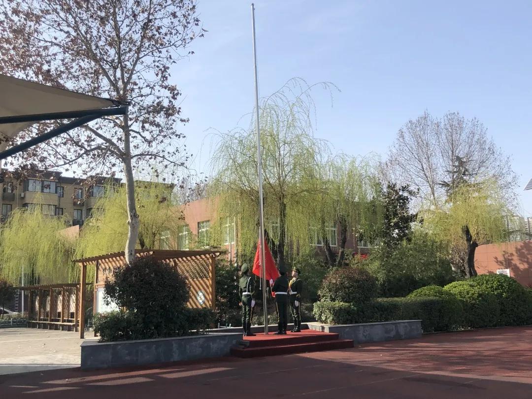 春暖花开季，“犇”向新征程，西安东仪中学2020—2021年度第二学期开学典礼