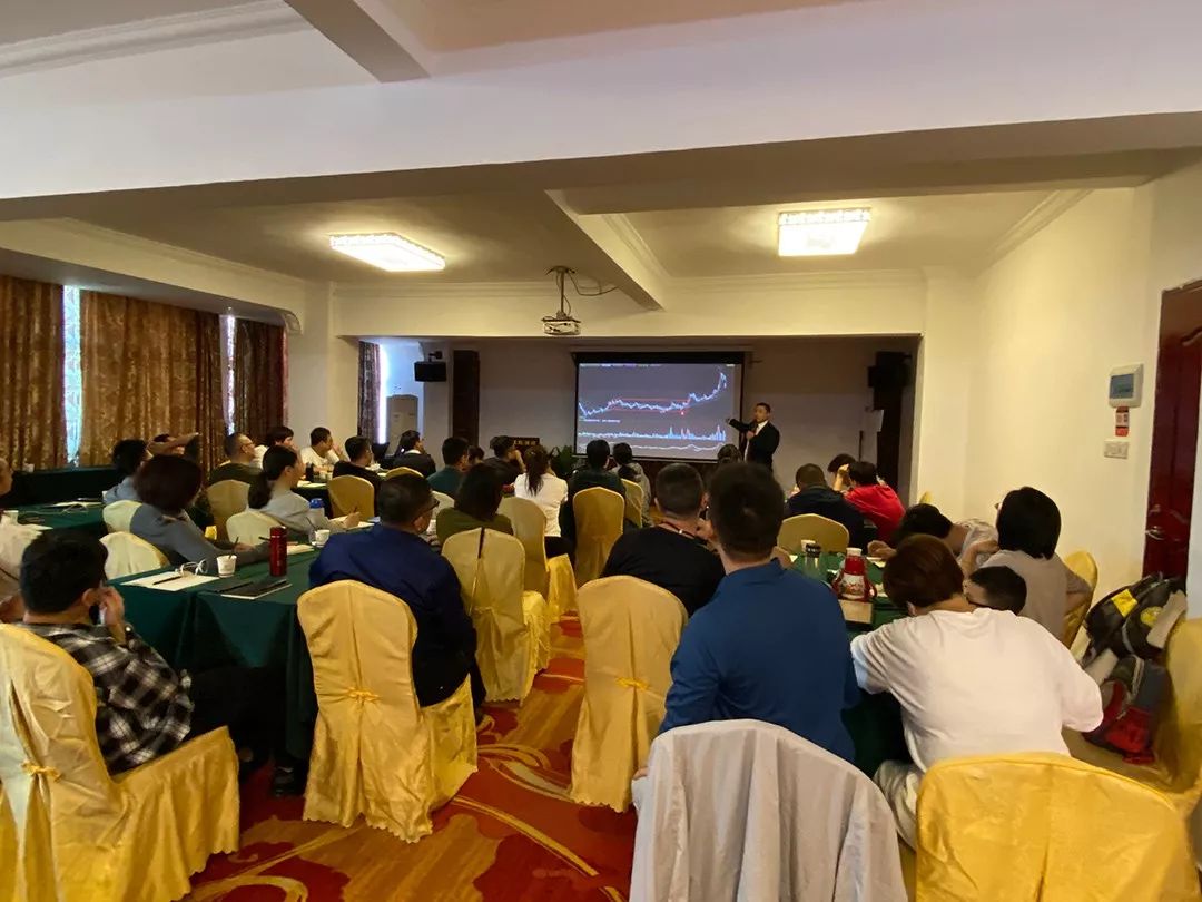 年入1000万的操盘手,外汇操盘手一般都做什么