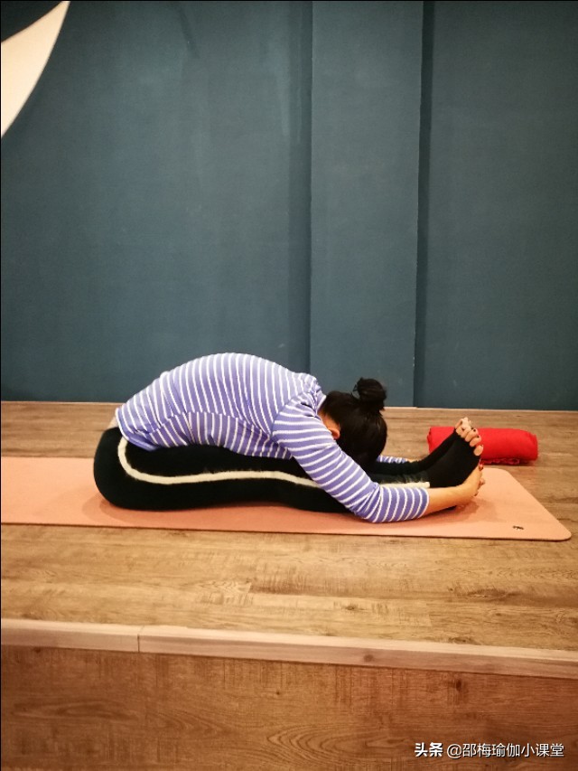 经期瑜伽串联,经期瑜伽体式100例