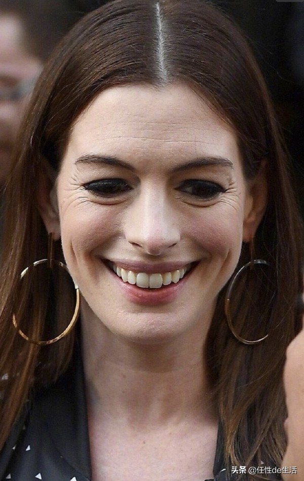 海瑟薇眼妆,海瑟薇粉色眼影