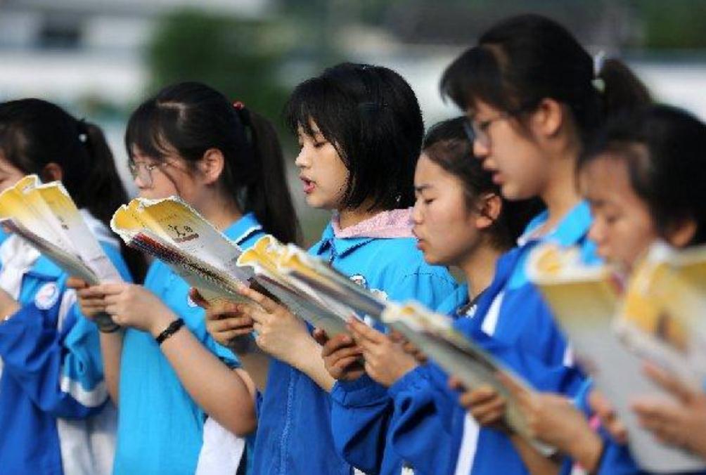 语文背诵技巧最快的方法,语文古诗背诵技巧