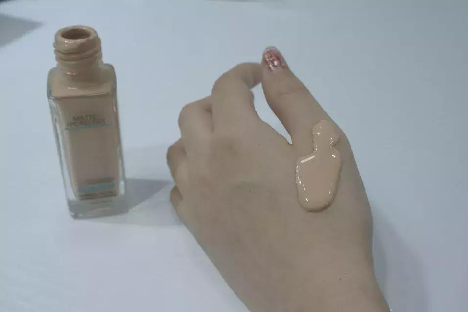 Sorry，这些“网红化妆品”真的不好用