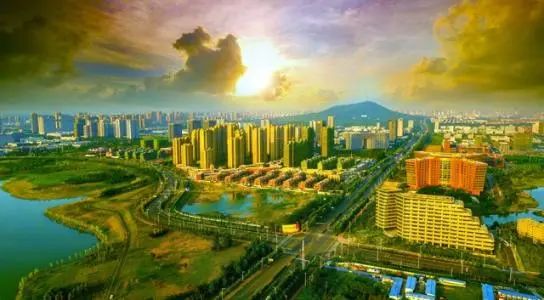 高新火了！专家喊话：未来价值对标政务区！下一个天鹅湖要来了