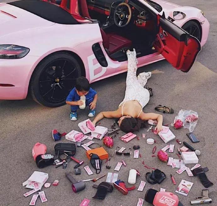 whatsinmybag跟读,whatsinmybag的意思