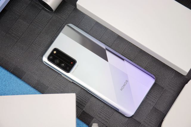 麒麟芯片荣耀x10升级鸿蒙,升级鸿蒙系统的荣耀x10什么样