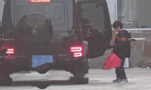 王宝强10岁儿子近照豪妈视频,王宝强儿子长相特征