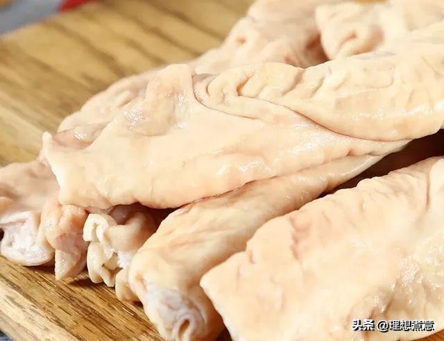 煮熟的猪肚和猪大肠怎么去异味,猪大肠有点臭怎么洗