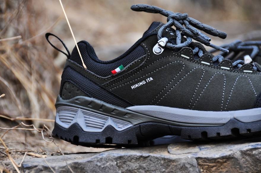 senselead跟绿巨人是一个牌子吗,绿巨人徒步鞋测评