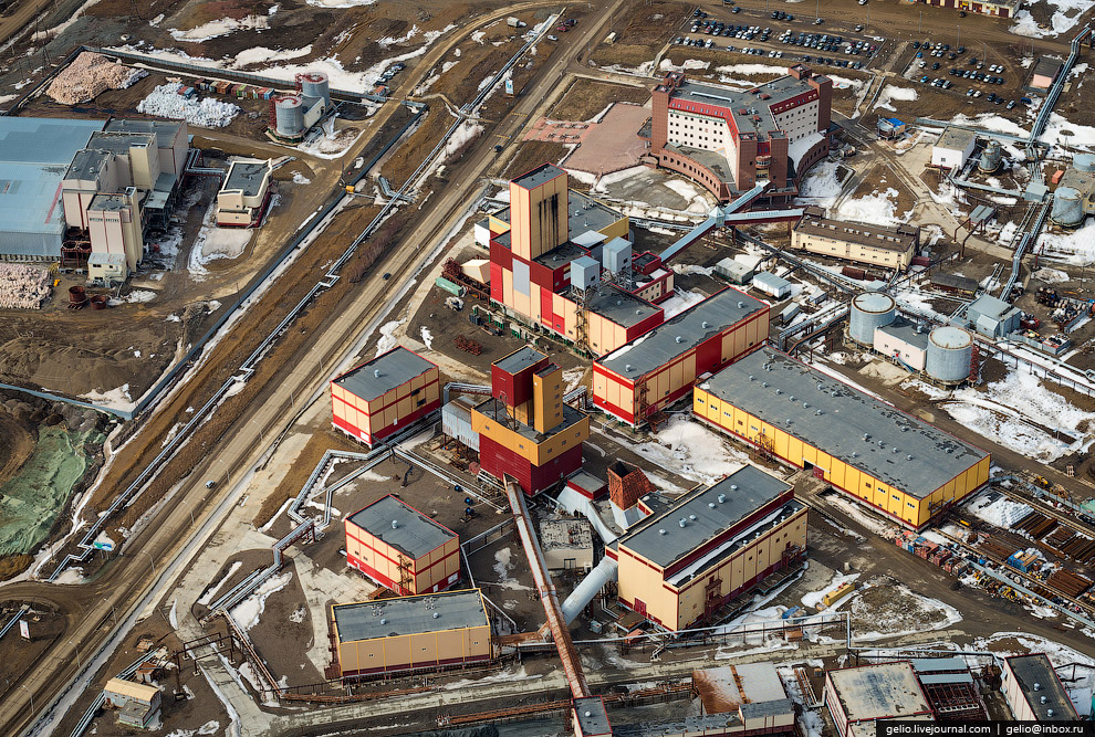 去俄罗斯挖金矿怎么样,真实钻石开采出来的样子