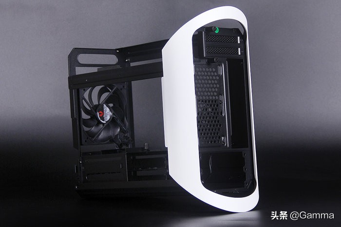 综合性能最好的itx机箱,安钛克itx机箱分体式水冷案例