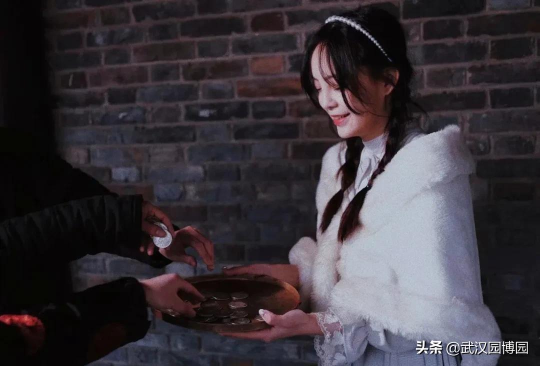 汉口里推出全街沉浸式实景剧本杀游戏《一出好戏》