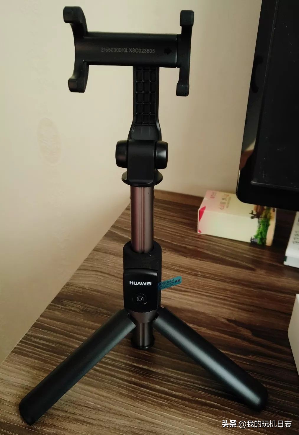 手机自拍杆通用多功能蓝牙三脚架,蓝牙自拍杆三脚架直播视频