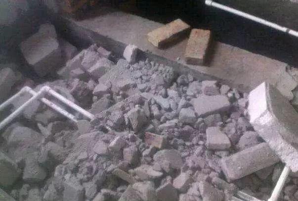 下沉式卫生间二次防水施工视频,下沉式卫生间做防水的完整视频