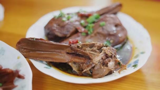 香嘎里辣衢州鸭头,衢州辣鸭头哪家最好吃