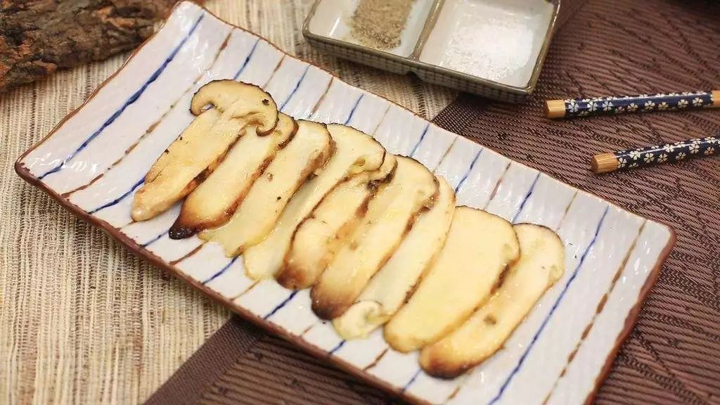 松茸的吃法大全视频,松茸的吃法周岁宝宝可以吃吗