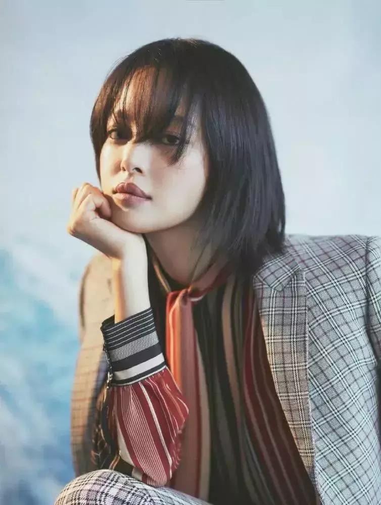 当下最受欢迎的发型100多款,最流行的发型趋势这5种发型必火