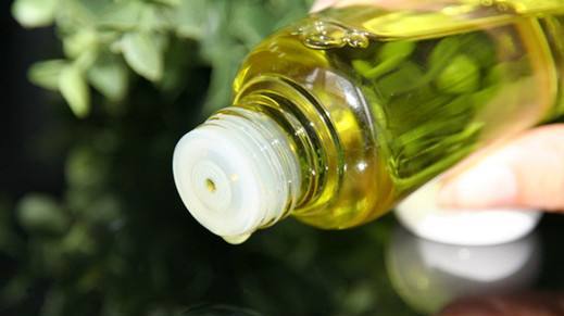 欧豪浓妆,欧豪化妆与不化妆比较