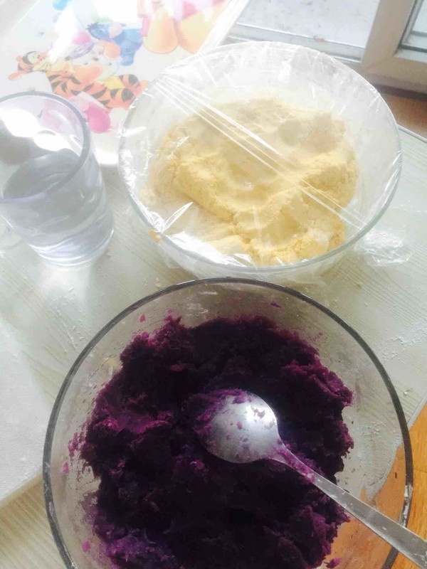 做南瓜饼加糖吗,做南瓜饼放胡萝卜好吗