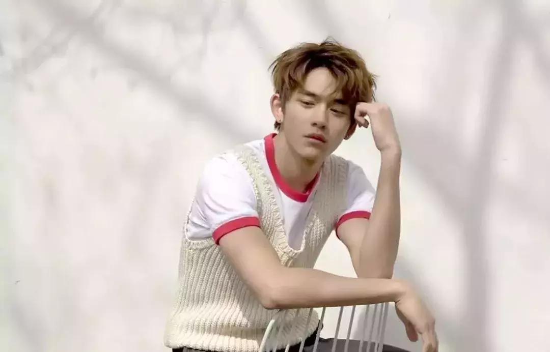 鹿晗参加跑男时退出exo了吗,黄旭熙鹿晗综艺节目