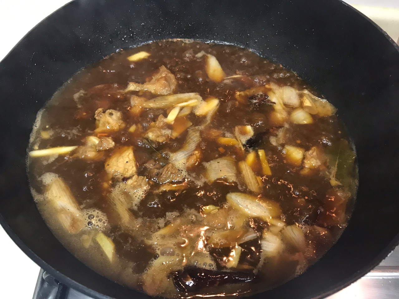 红烧排骨的家常做法最正宗的做法,红烧排骨最正宗的做法和步骤