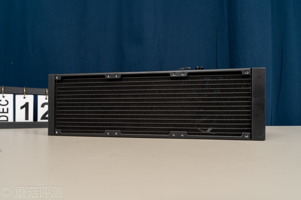 乔思伯tw2-360pro彩色版,酷冷至尊360水冷与乔思伯360水冷