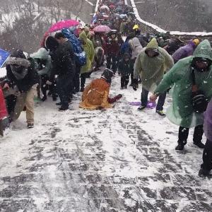 搞笑白色连衣裙视频,搞笑gif第356期