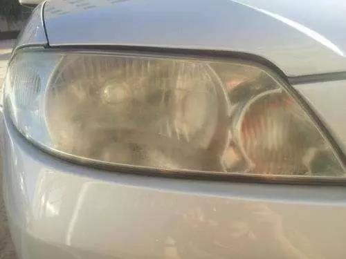 汽车大灯发污怎么清洗,新大灯变污什么原因