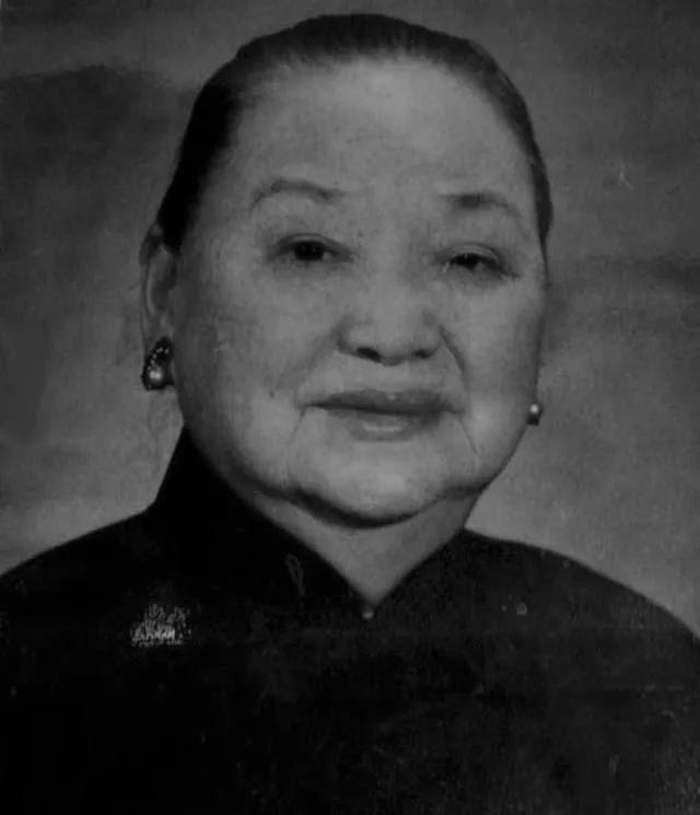 江冬秀是怎样成为胡适的妻子的,如何评价胡适妻子江冬秀