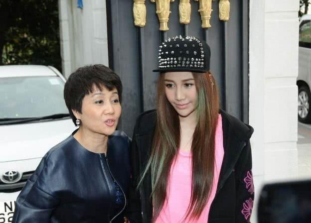 何猷君否认怀孕,何猷君否认奚梦瑶怀二胎是真的吗