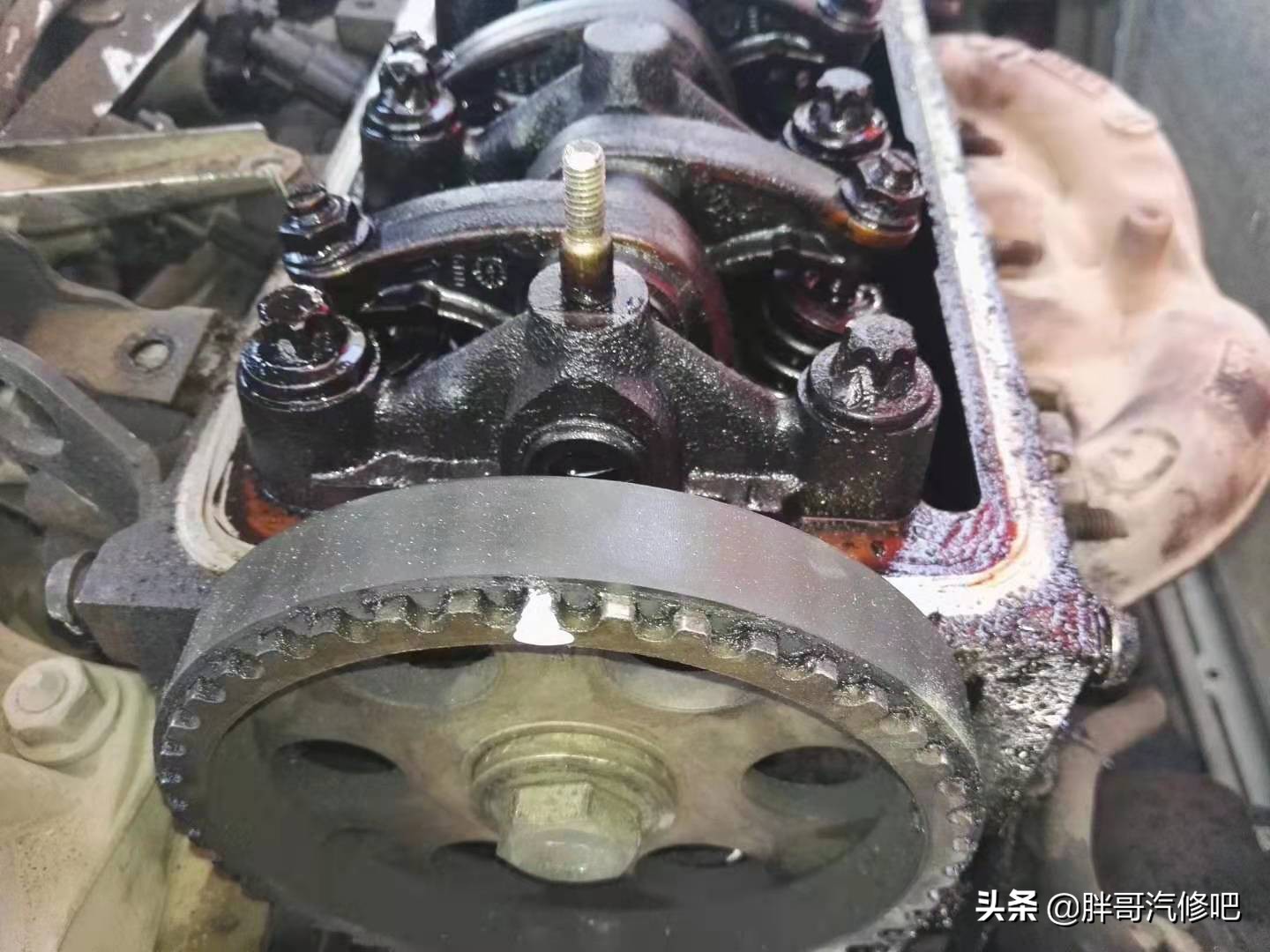 老富康缸盖漏油,老款富康水温高风扇不转