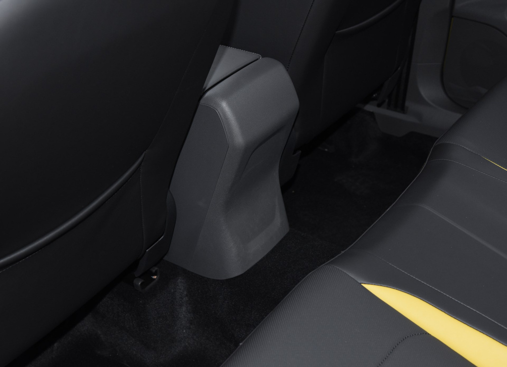 一个月养车成本1500的车有哪些,一个月用车成本3000正常吗