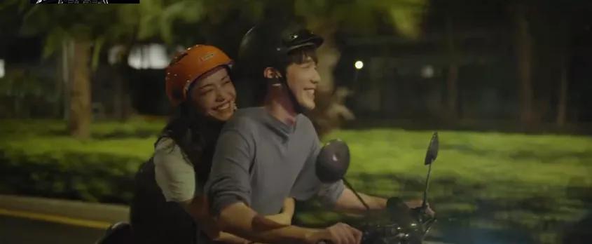 今年贺岁档有了《假日暖洋洋》，我能乐到过年