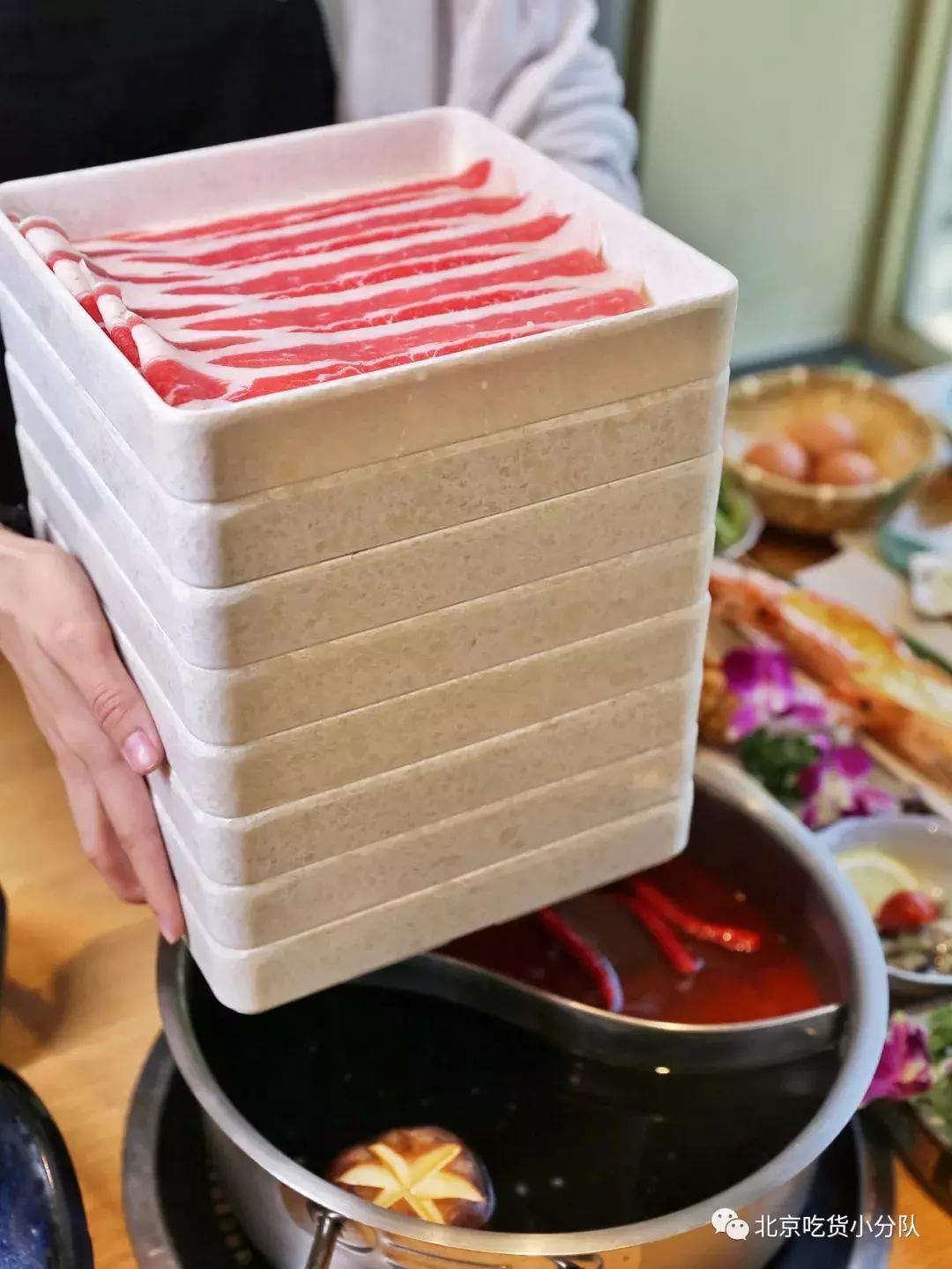 给自助餐老板上一课抖音,吃自助给老板上一课抖音