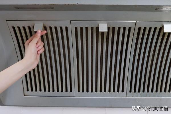 专业油烟机清洗一洁保洁服务公司,油烟机用什么东西清洗干净小妙招
