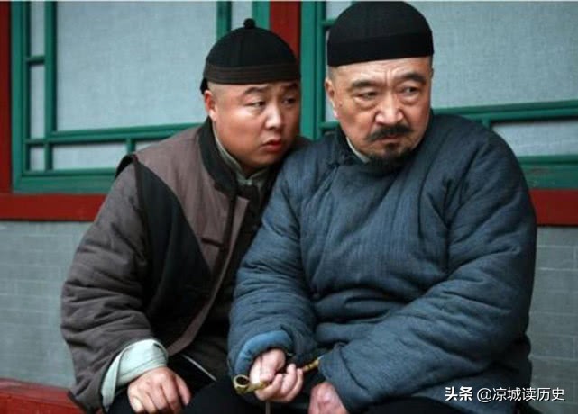 清朝宰相的父亲去世，纪晓岚写了副挽联，看过的人都竖起了大拇指