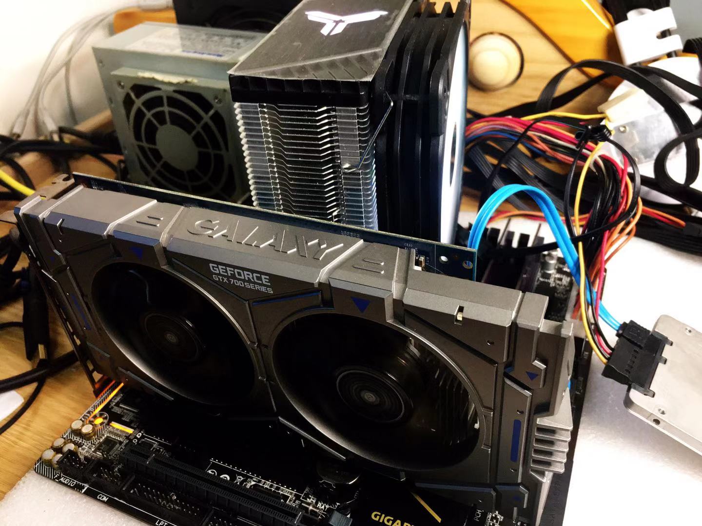 电脑总功耗250w用400w电源够么,电脑功耗400w用多大电源