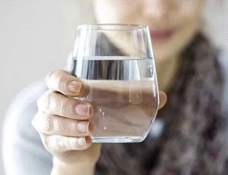 一直干咳是呼吸道感染吗,一直干咳会不会绝症