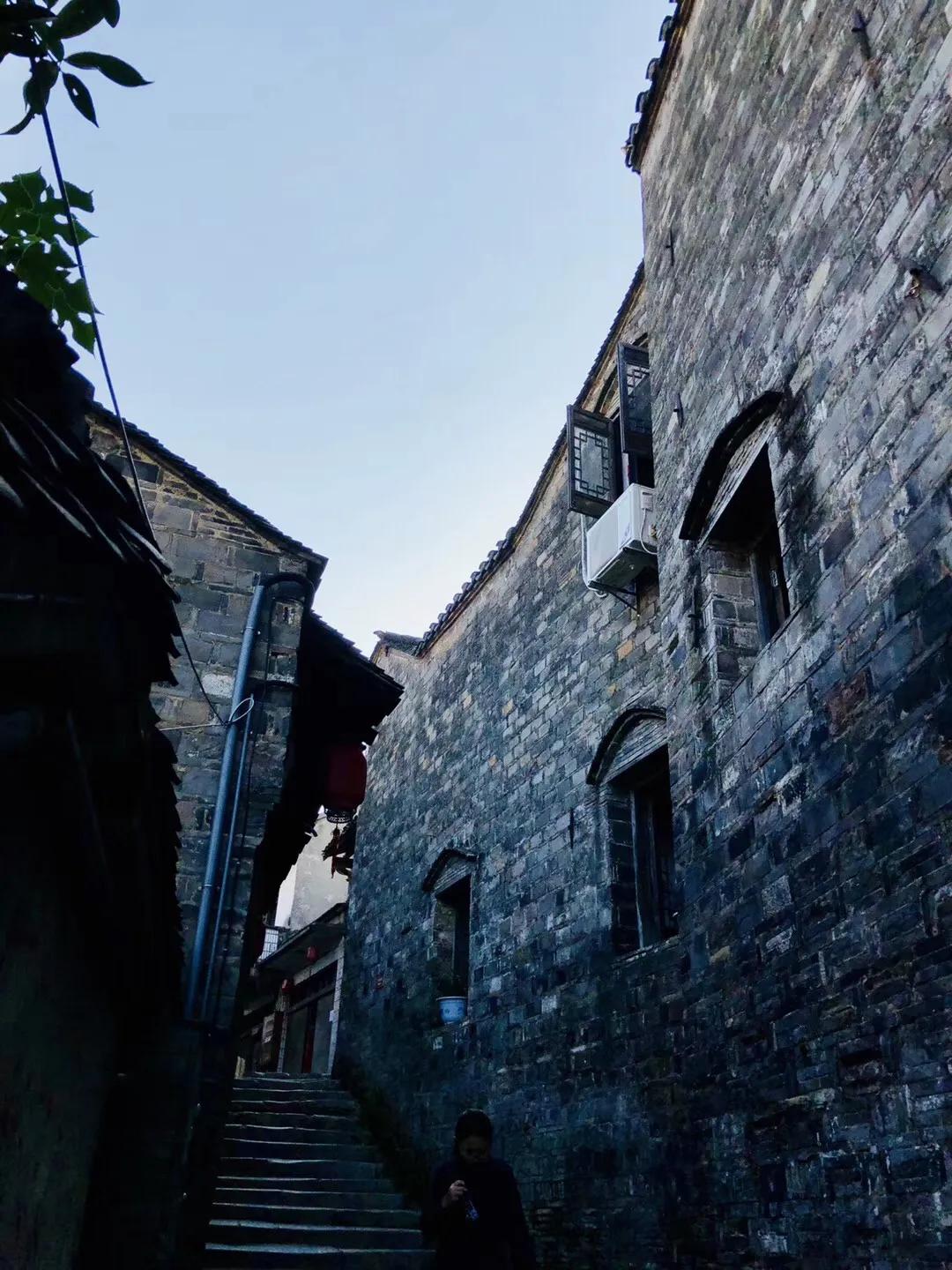 古镇故事大全完整版,古镇街景故事视频