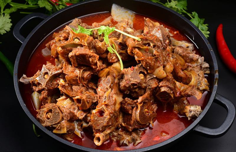 筋头巴脑羊蝎子火锅的做法,麻辣羊棒骨蝎子牛骨火锅配方教程