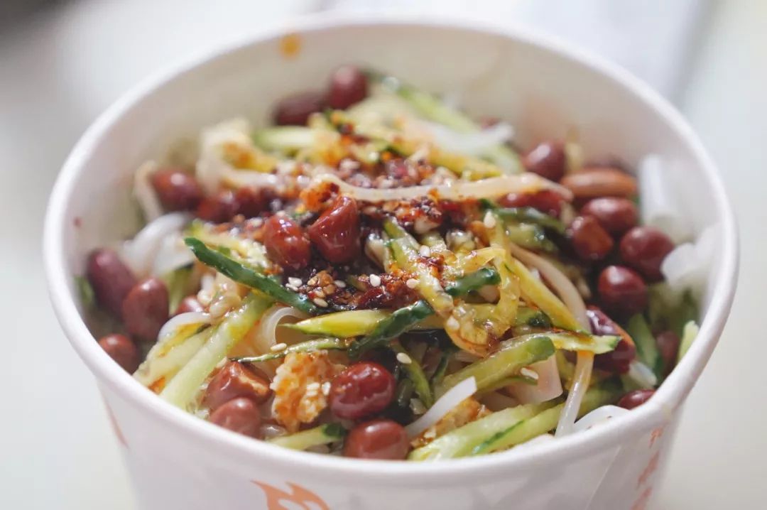 无夜市不夏天!西园里菜场竟然是个“深夜大食堂”?