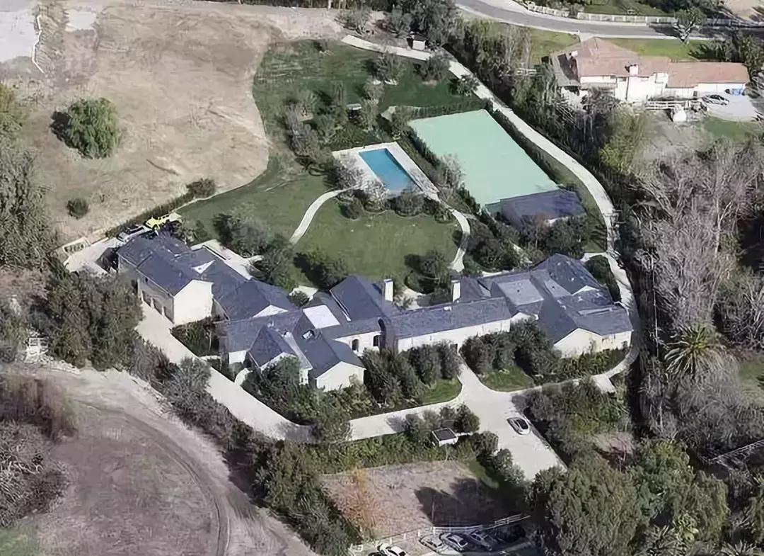 这位嘻哈天王为了新专辑，用接近一亿人民币，买下一片农场