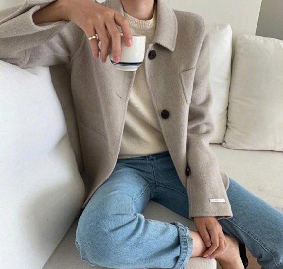 秋冬什么颜色穿得更显温柔,秋冬比较显高级的颜色搭配
