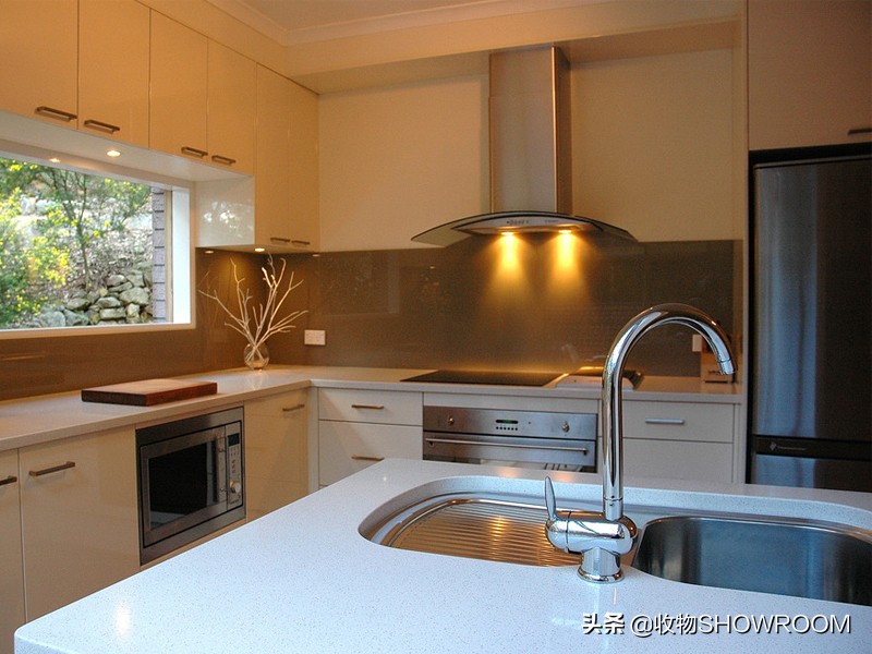 厨房水龙头不锈钢的好还是铜的好,水龙头是铜的好还是陶瓷的好