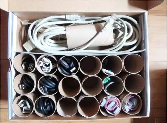 耳塞怎么弄不会打结,耳塞和充电线