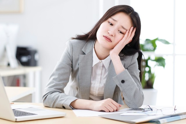 有了男朋友不敢和家里说,父母嫌男朋友远条件还差怎么办