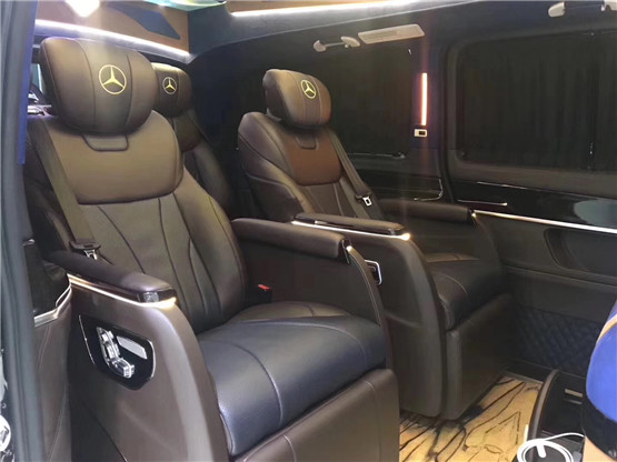奔驰v260l七座商务车内饰,奔驰v260l长轴距豪华版空气悬挂