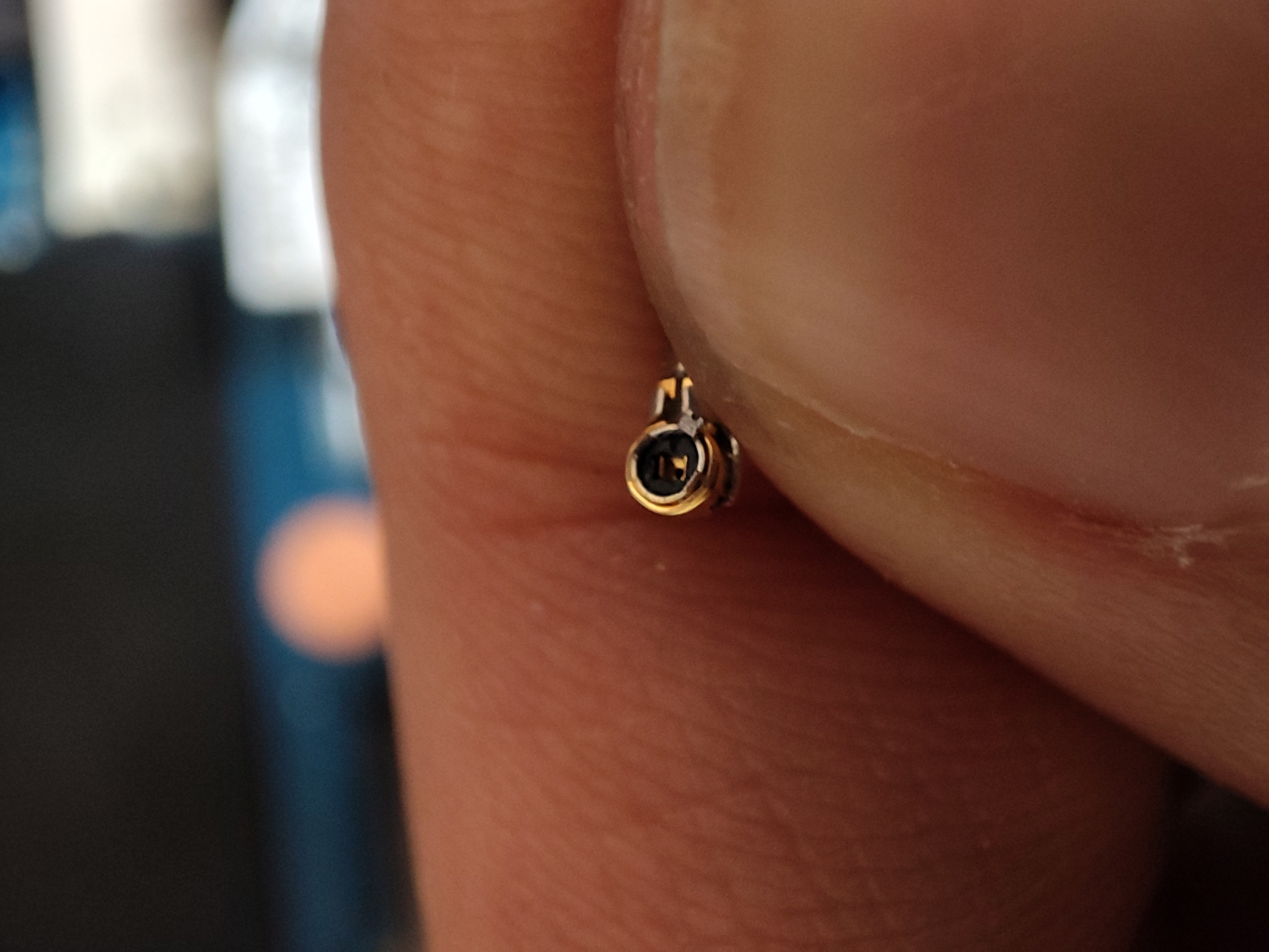 荣耀9x四个月评测,荣耀9x和荣耀x10现在还能用吗