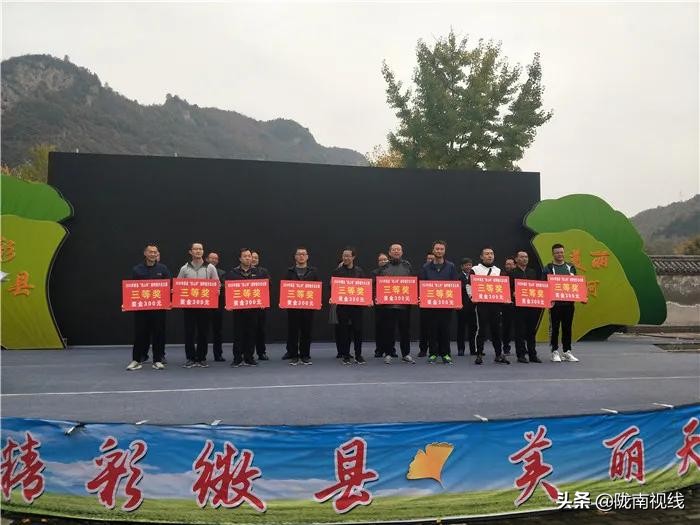 椋庡摜寰掓鐩存挱,闄囧崡椋庡摜璧勮