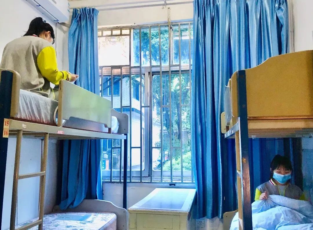 各大重庆学校宿舍,重庆宿舍条件比较好的学校