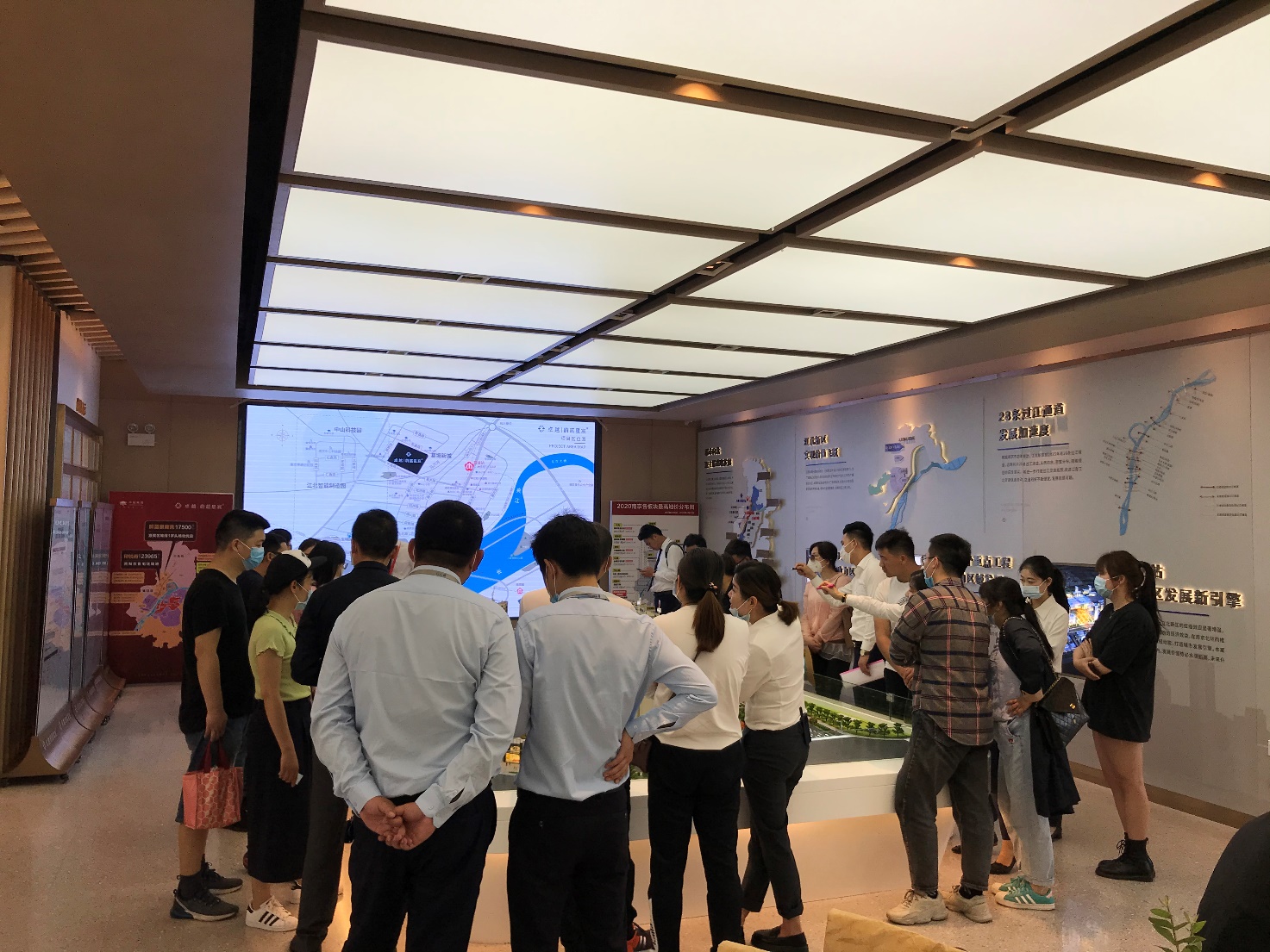 卓越蔚蓝星宸苑会涨价吗,顺德卓越蔚蓝星宸楼盘